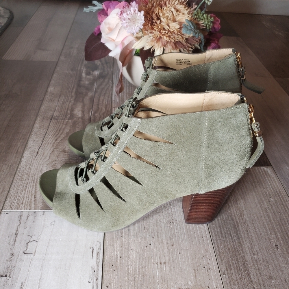 Michael Kors Elsie Cutout Suede Open Toe Booties Olive Green Women's Size 9M NEW - Picture 4 of 16